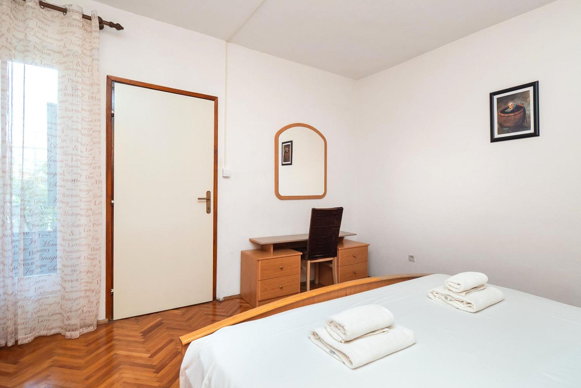 Apartments Polly Primošten Eksteriør billede