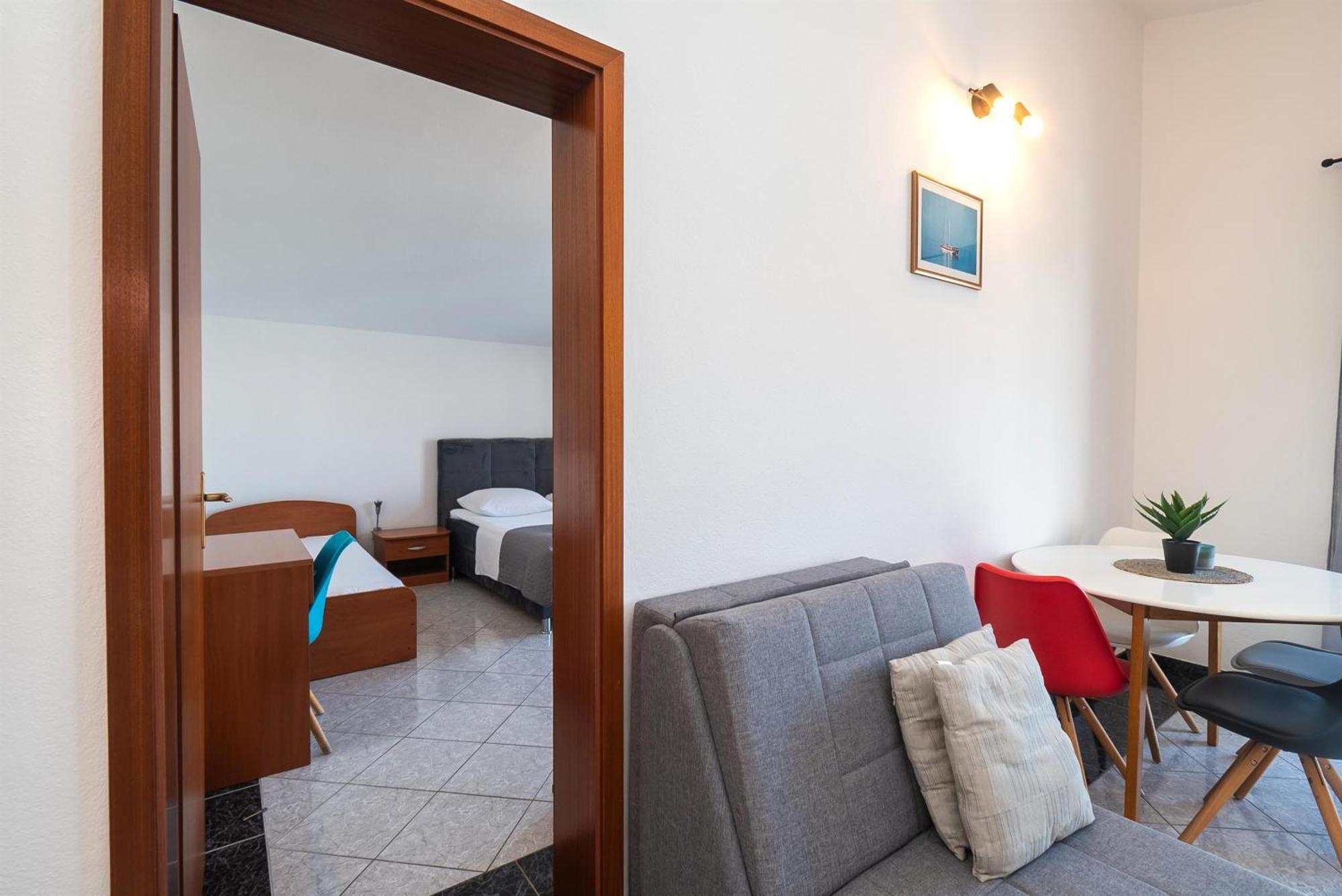 Apartments Polly Primošten Eksteriør billede