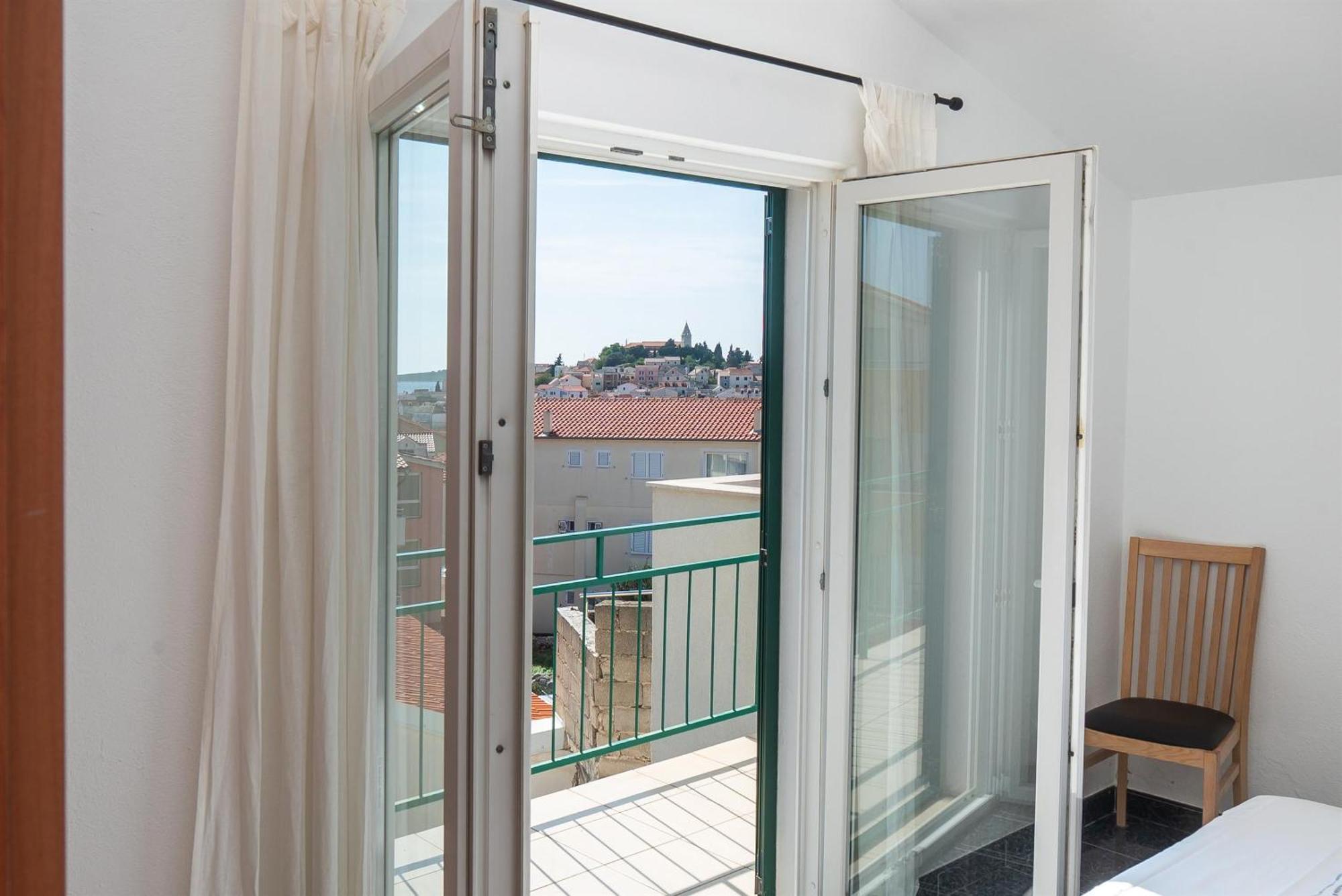 Apartments Polly Primošten Eksteriør billede