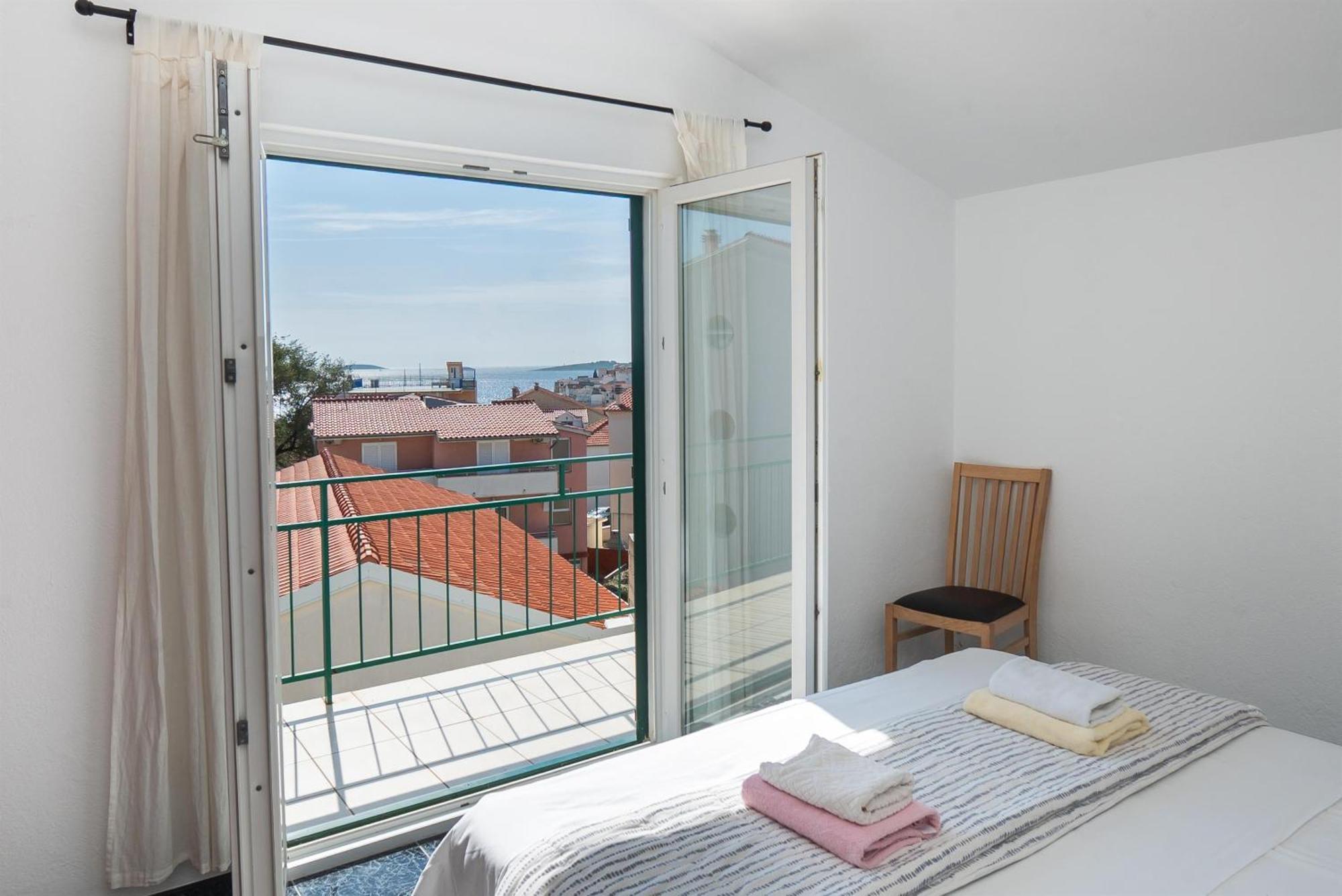 Apartments Polly Primošten Eksteriør billede