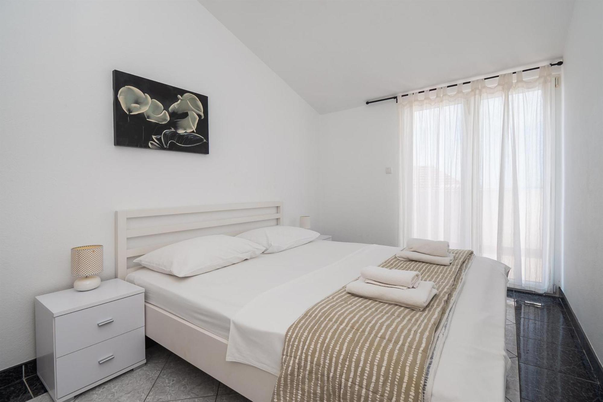 Apartments Polly Primošten Eksteriør billede